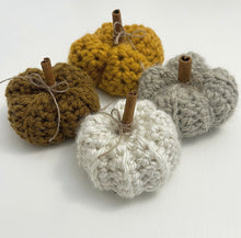 Load image into Gallery viewer, Crochet Pumpkin
