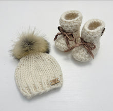 Load image into Gallery viewer, Baby Toque and Bootie Set
